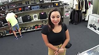 Cute college girl fucked at the pawnshop