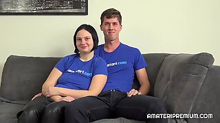 Denna Amatör och BLYG par vill visa oss sin könsförmåga